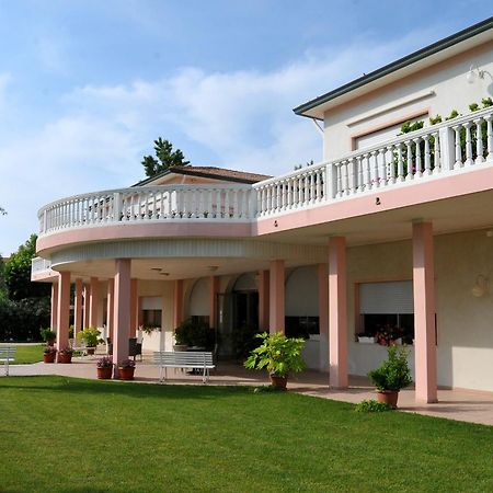 Stella - Casa Per Ferie Otel Bellaria-Igea Marina Dış mekan fotoğraf