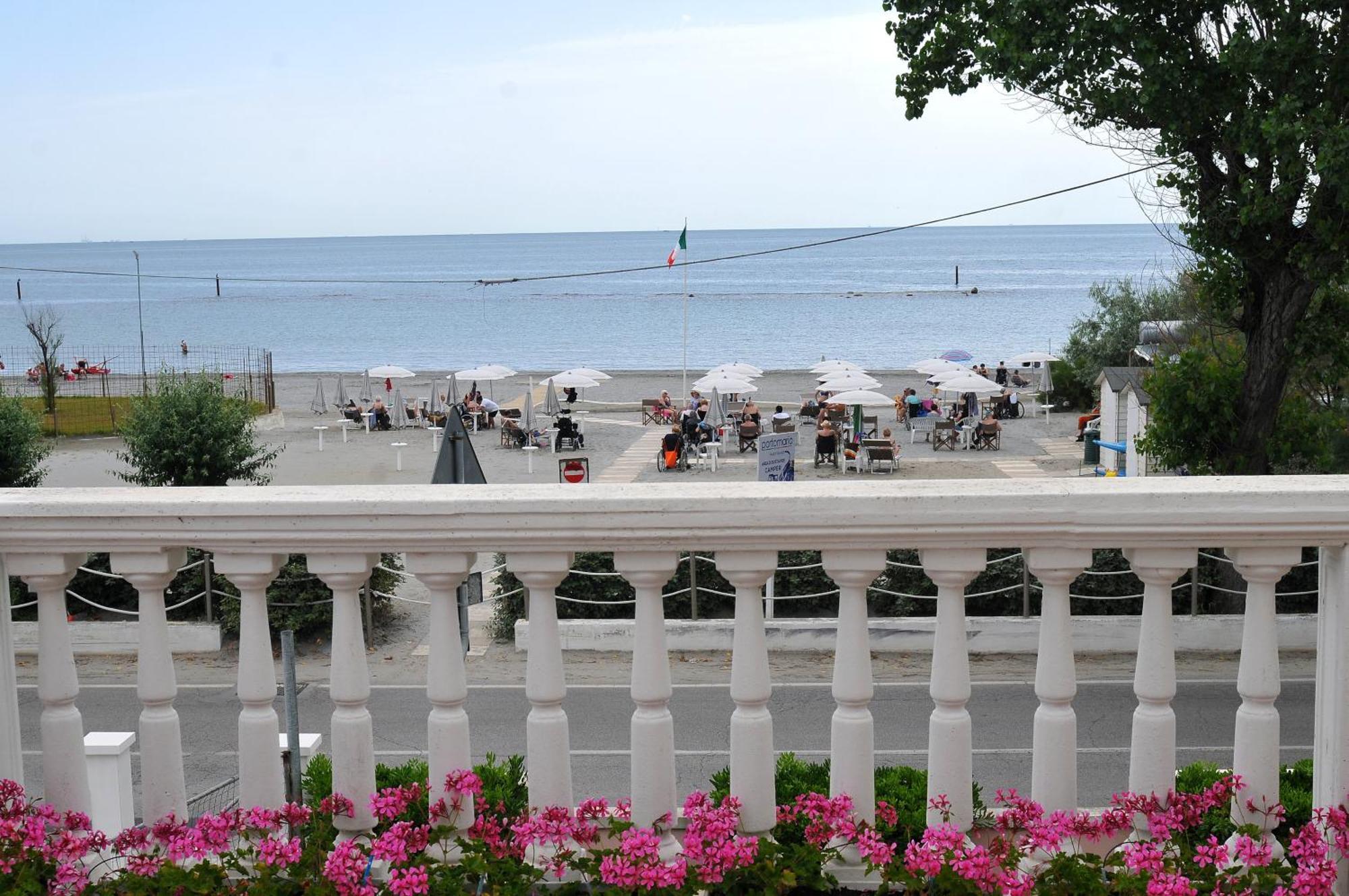 Stella - Casa Per Ferie Otel Bellaria-Igea Marina Dış mekan fotoğraf